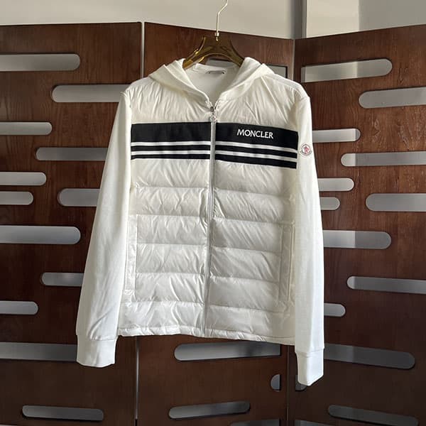 入手困難 モンクレール Felpa Aperta Padded コピー フーディ mob75064